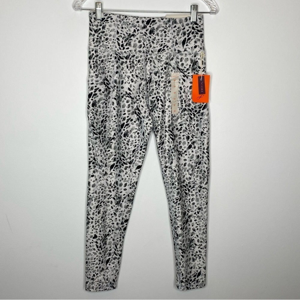 Freely Haven Black Watercolor Leopard Print High Rise 7/8 Legging